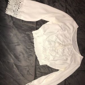 Crop white lace long sleeve shirt